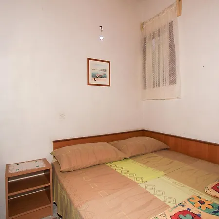 Robinson Mirela Appartement *
