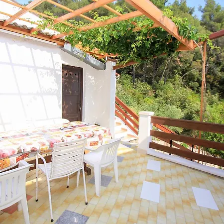 Apartment Robinson Mirela Bogomolje